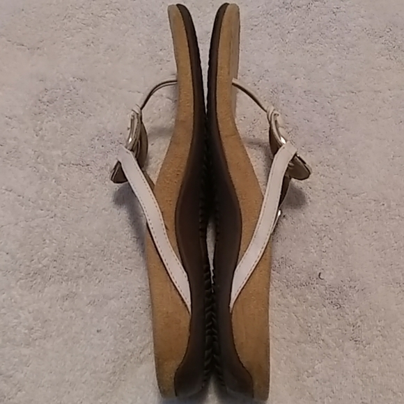 Vionic Ricci Orthotic Arch Support Sandals Size 8 - Picture 3 of 7
